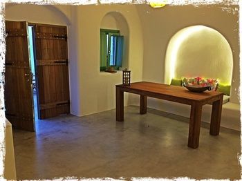 Ayoba Santorini